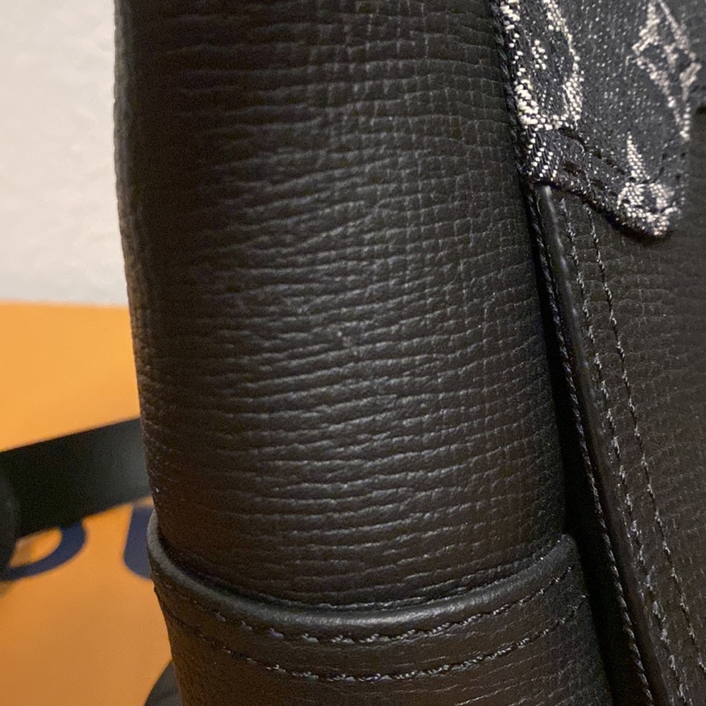 Louis Vuitton Nigo Besace Tokyo Leather Denim Mixed Messenger Bag - Picture 16 of 16